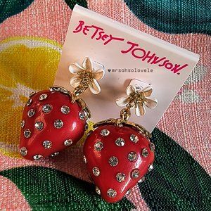 BETSEY JOHNSON Red Strawberry Rhinestone BNWT Earrings